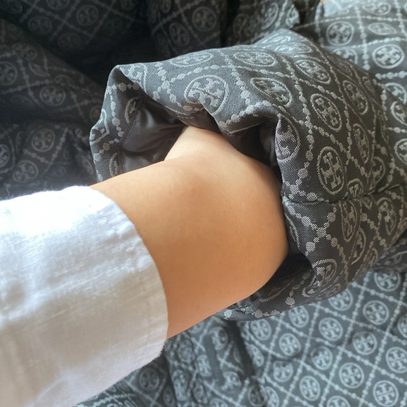 Tory Burch - Picture 8 of 12